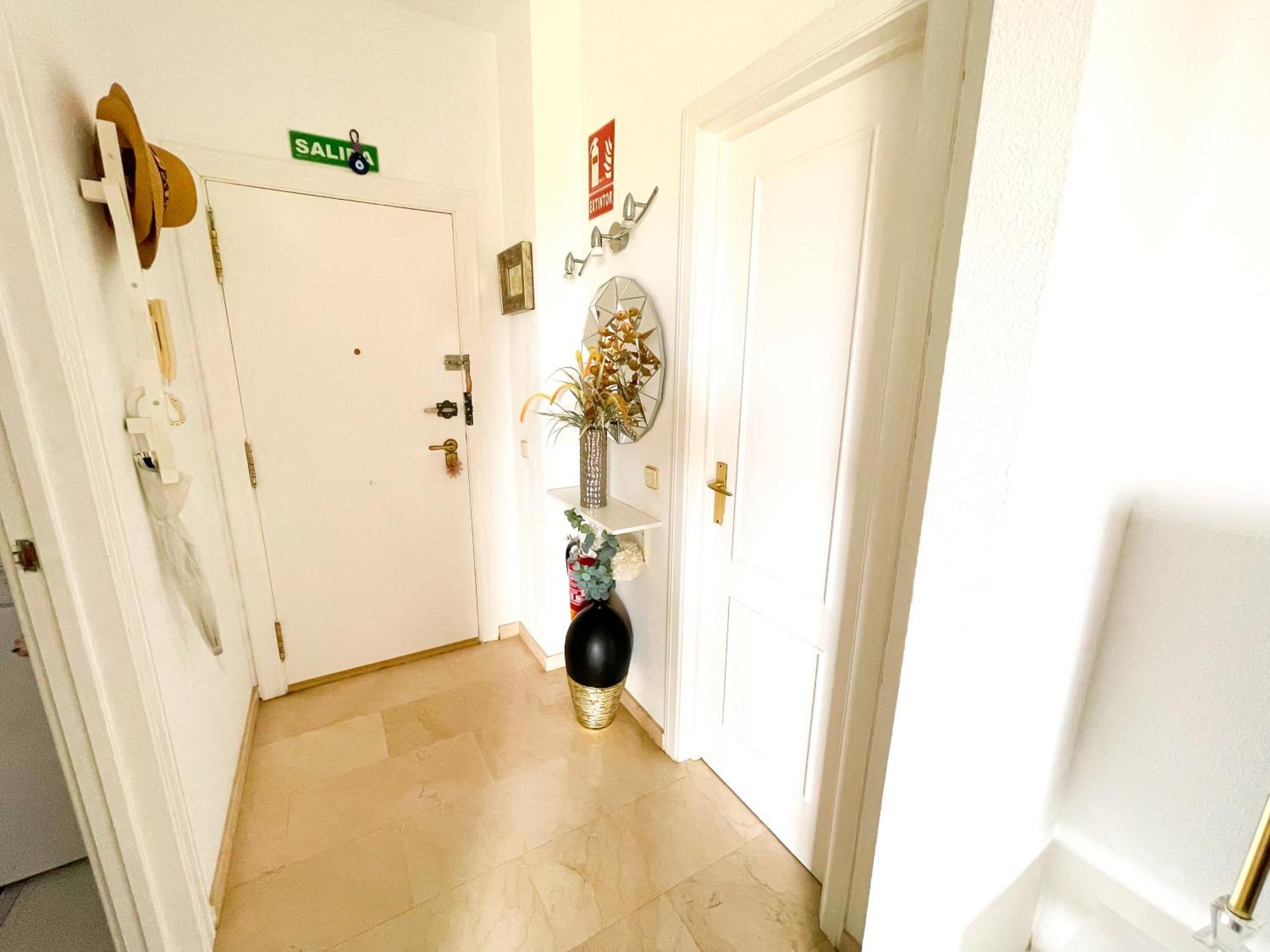 Modern Apartment With Terrace - 2 Min From The Beach Estepona Exterior foto